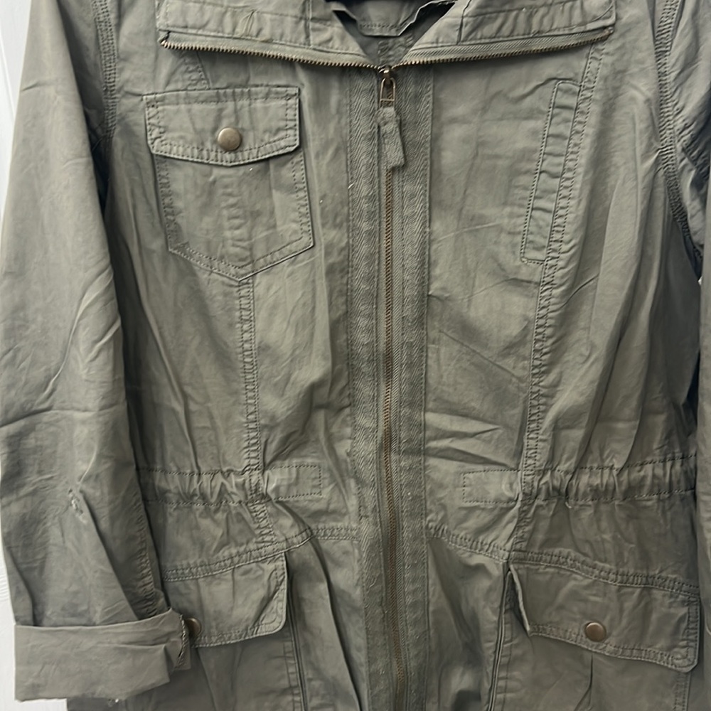 Green jacket - Picture 2 of 3